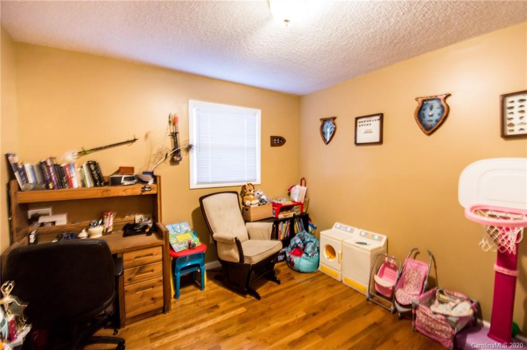 483 Bassett Road Union Grove, NC 28689 - Photo 19 of 28 Gallery Image 19