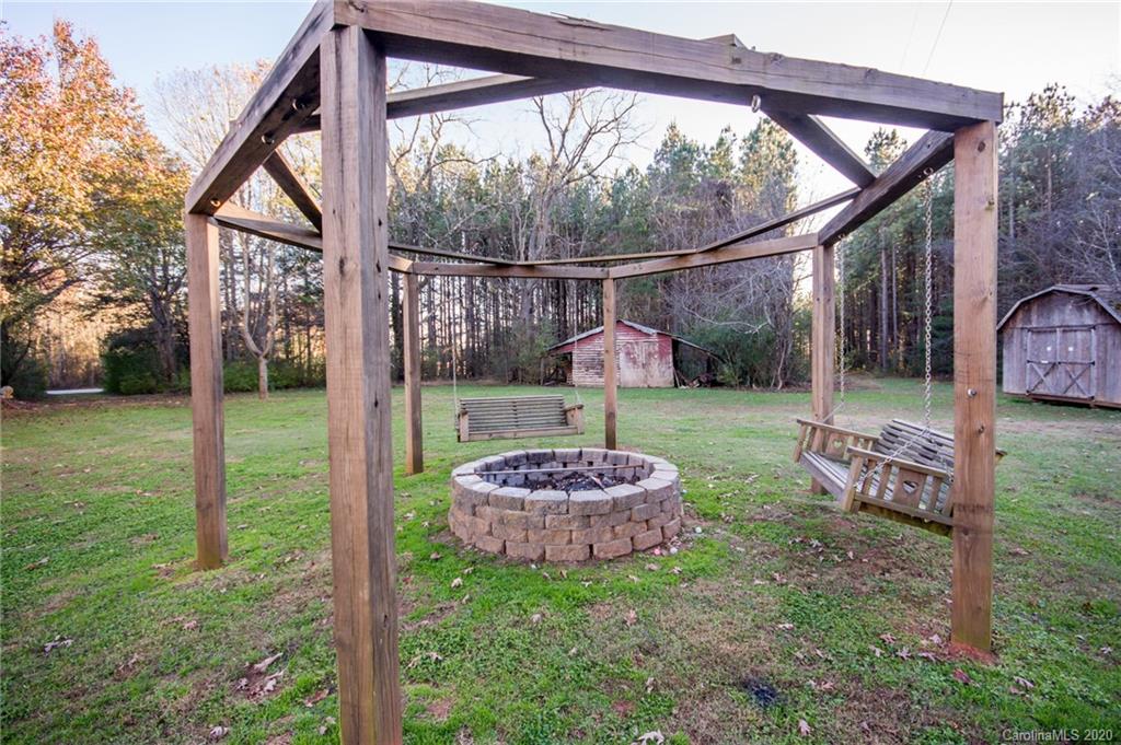 483 Bassett Road Union Grove, NC 28689 - Photo 23 of 28 Gallery Image 23