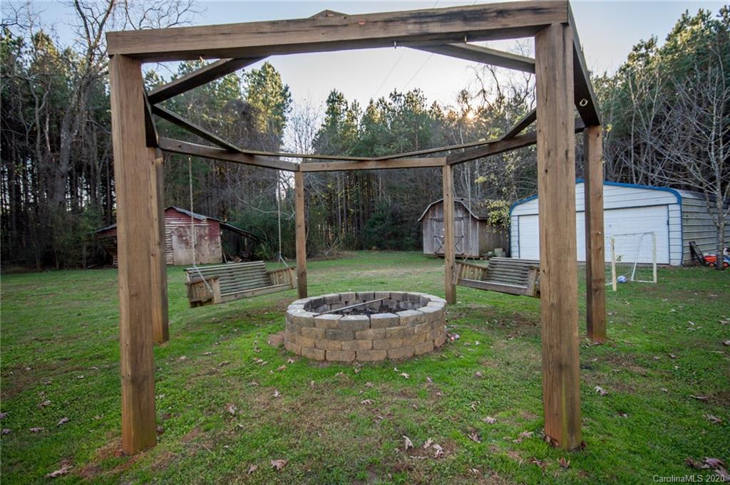 483 Bassett Road Union Grove, NC 28689 - Photo 27 of 28 Gallery Image 27