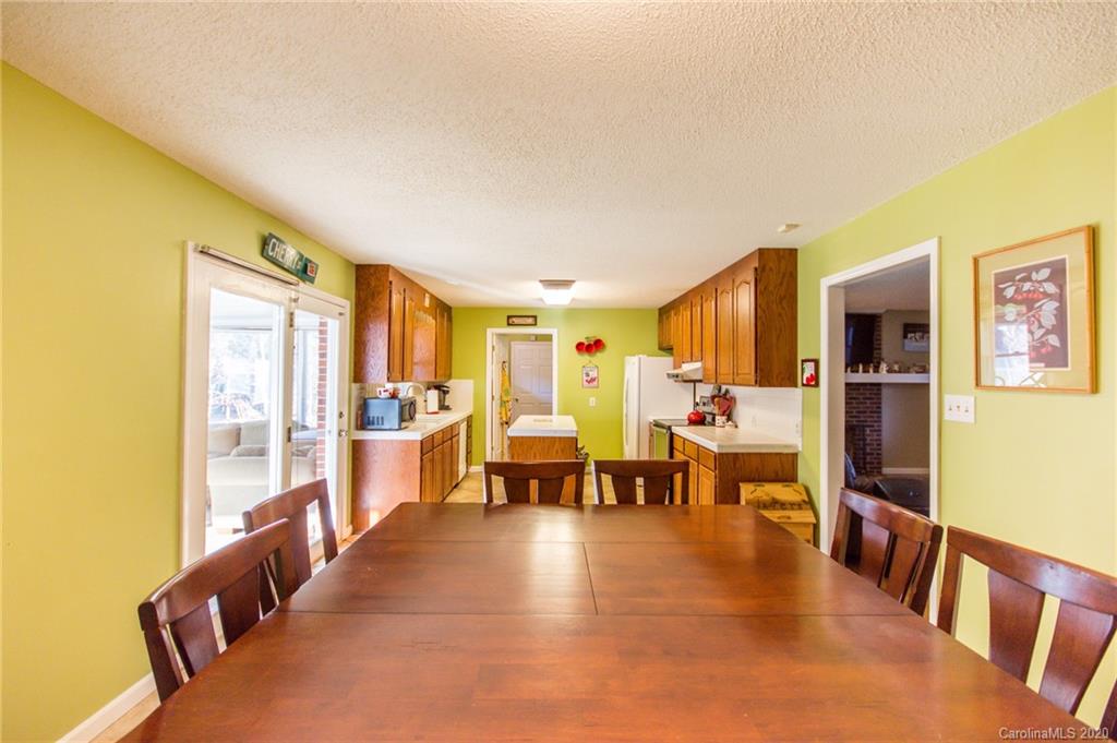 483 Bassett Road Union Grove, NC 28689 - Photo 5 of 28 Gallery Image 5