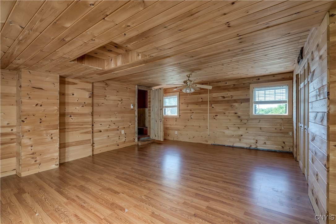 20304 Burton Road Sackets Harbor, NY 13685 - Photo 17 of 35
