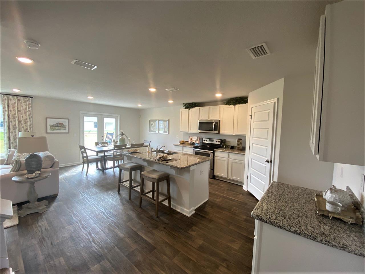 969 Jacobs Way Cantonment, FL 32533 - Photo 8 of 19