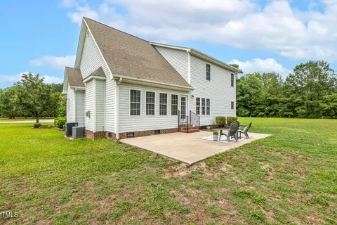 $329,000 | 40 Breckenridge Place, Dunn, NC 28334