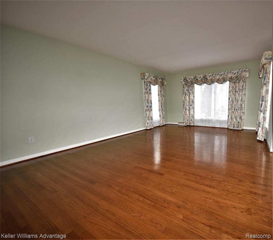 26137 Middlebelt Road Farmington Hills, MI 48334 - Photo 6 of 21