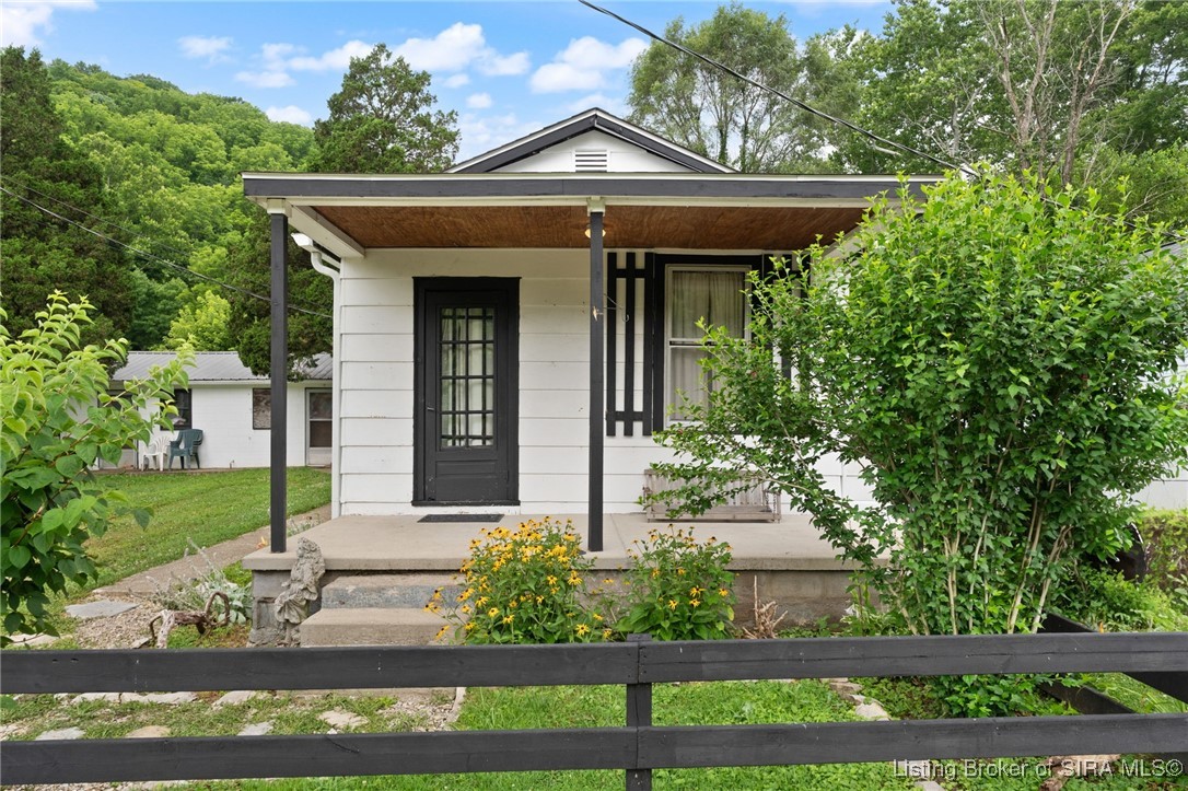 1127 Walnut Street Madison, IN 47250 - Photo 12 of 69