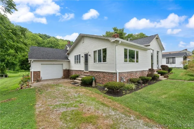 $229,000 | 1127 Walnut Street, Madison, IN 47250