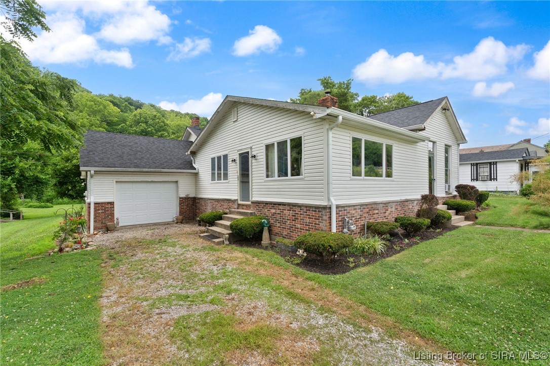 1127 Walnut Street Madison, IN 47250 - Photo 3 of 69