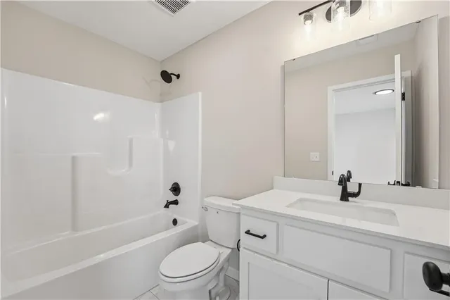 $488,000 | 11112 North Glenwood Avenue, Kansas City, MO 64157