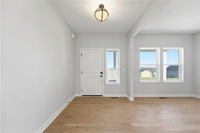 $488,000 | 11112 North Glenwood Avenue, Kansas City, MO 64157