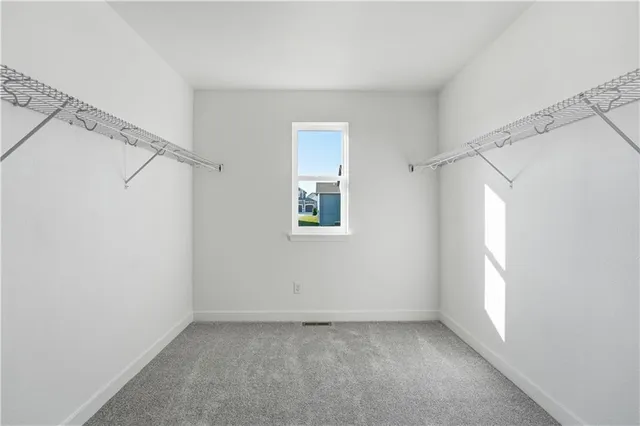 $488,000 | 11112 North Glenwood Avenue, Kansas City, MO 64157