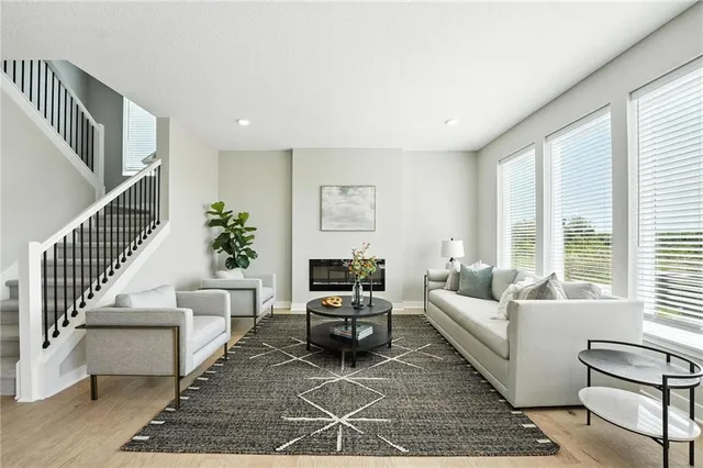 $488,000 | 11112 North Glenwood Avenue, Kansas City, MO 64157