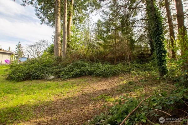 $149,950 | 20501 Larita Drive East, Bonney Lake, WA 98391