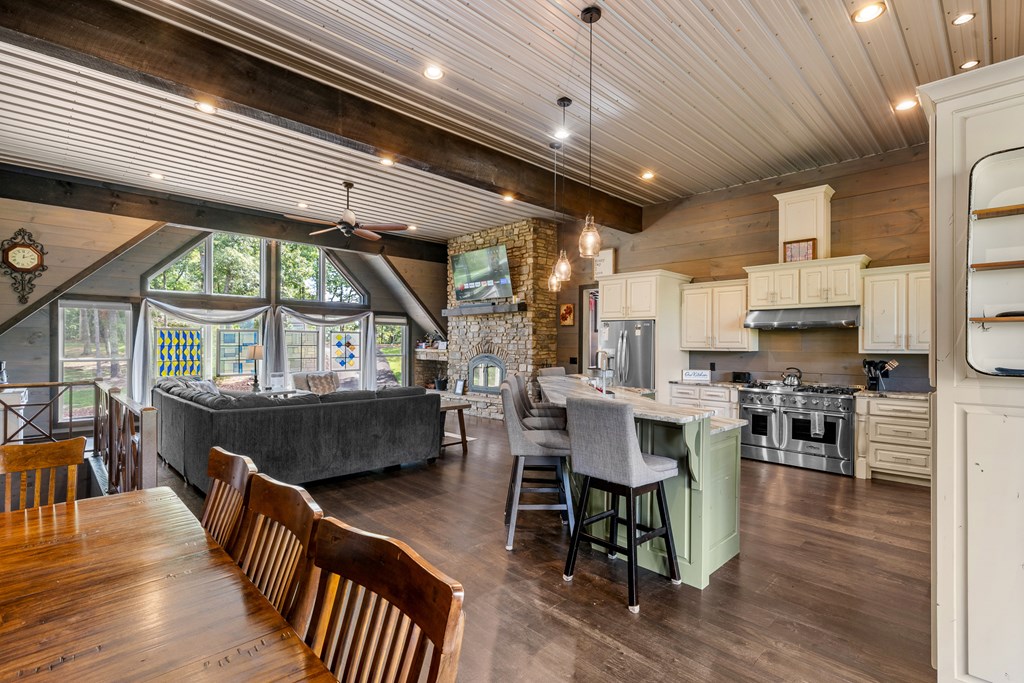 94 Rome Point Blue Ridge, GA 30513 - Photo 23 of 72