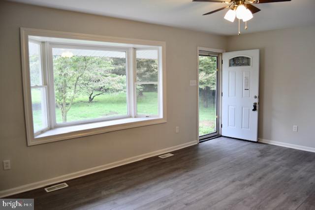 4630 Lower Beckleysville Road Hampstead, MD 21074 - Photo 7 of 21 Gallery Image 7