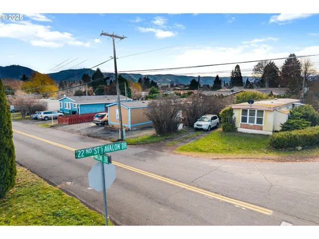 $799,000 | 3391 Avalon Drive, Hood River, OR 97031