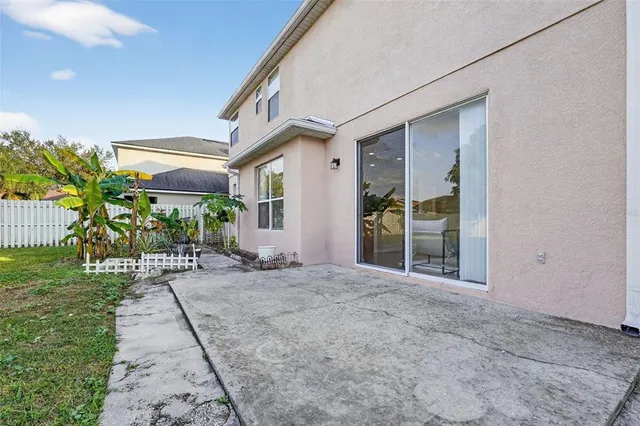 $575,000 | 4921 Casa Vista Drive, Orlando, FL 32837