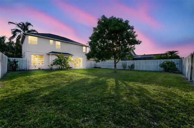 $575,000 | 4921 Casa Vista Drive, Orlando, FL 32837