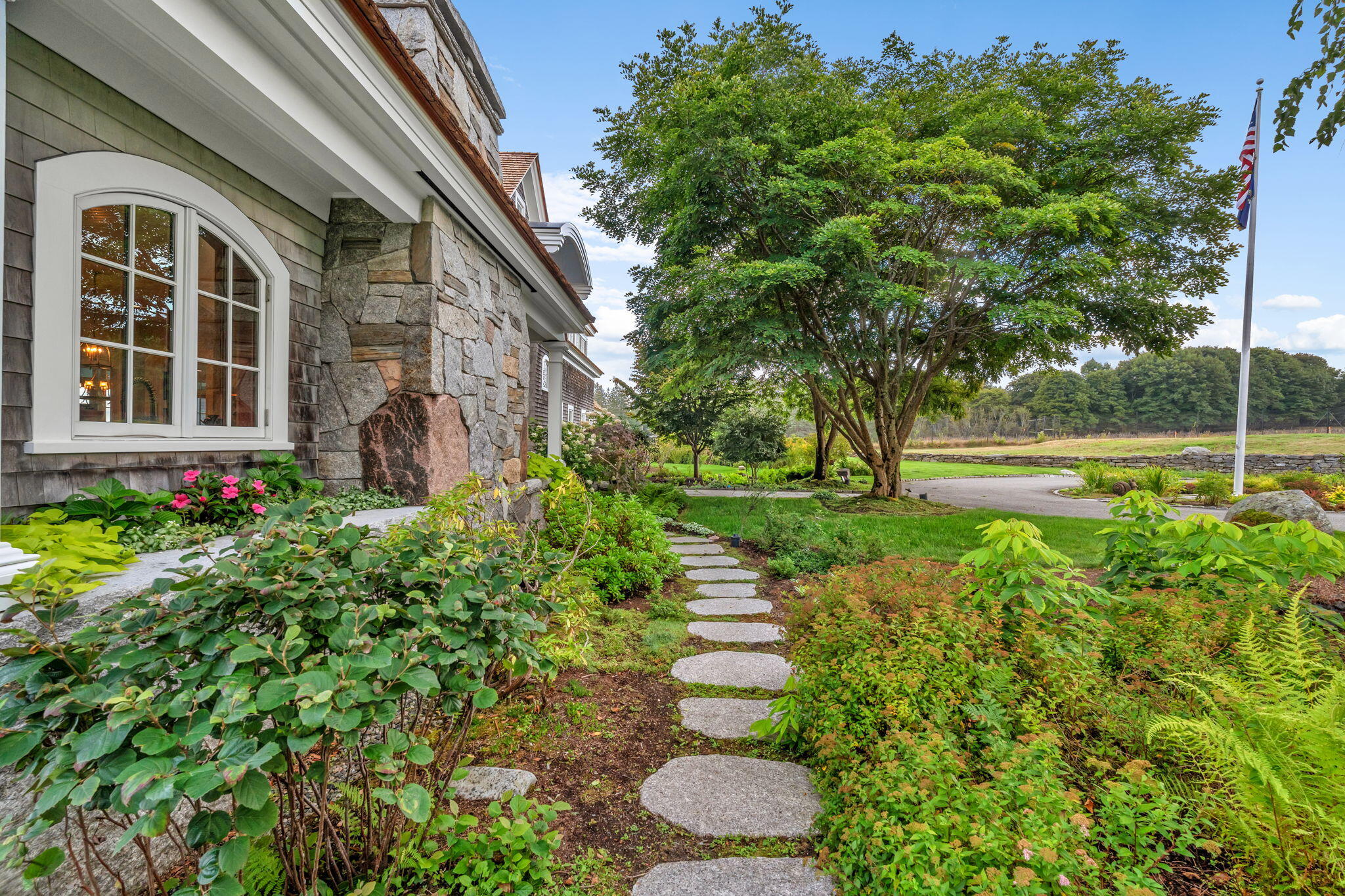 425 Seawall Road Southwest Harbor, ME 04679 - Photo 9 of 82 25-web-or-mls-425-seawall-rd