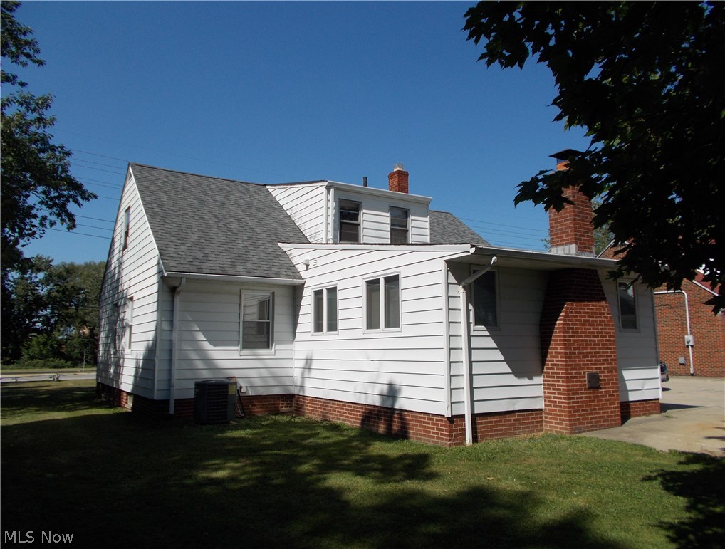 27100 Highland Road Cleveland, OH 44143 - Photo 20 of 21 Gallery Image 20