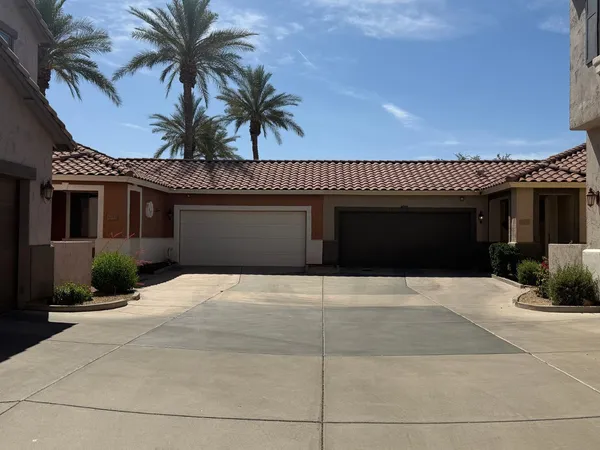 $2,100 | 6334 South Blake Street, Gilbert, AZ 85298