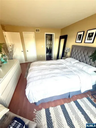 $495,000 | 102 Nelson Court, Unit O102, Edgewater, NJ 07020