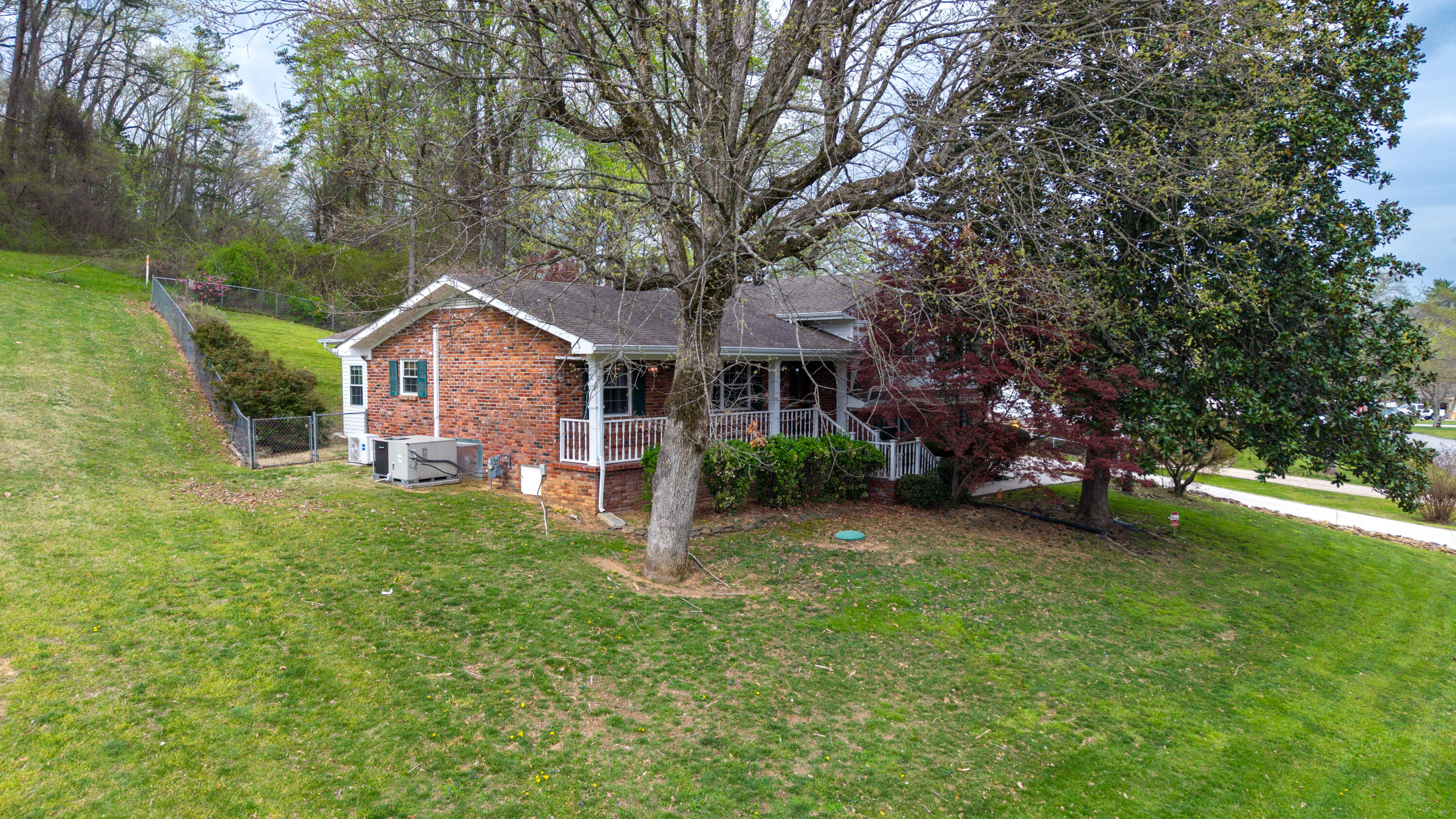 7004 Lystra Road Harrison, TN 37341 - Photo 3 of 38 15