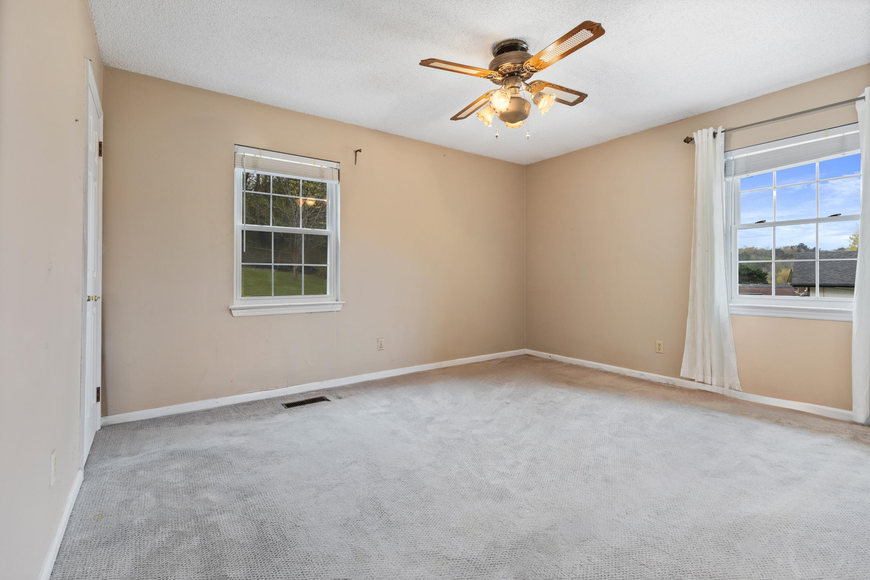 7004 Lystra Road Harrison, TN 37341 - Photo 31 of 38 146A0429-2