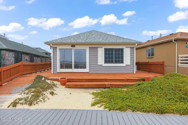 $5,500 | 115 Boardwalk, Point Pleasant Beach, NJ 08742