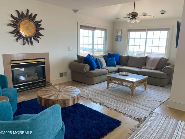 $5,500 | 115 Boardwalk, Point Pleasant Beach, NJ 08742