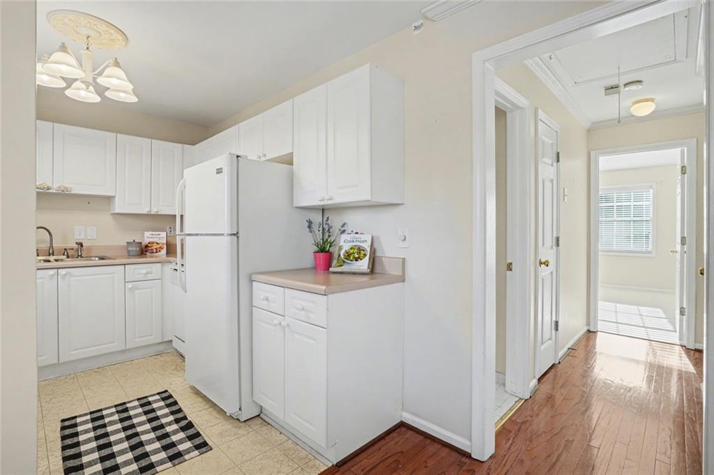 5375 Roswell Road, Unit B1 Sandy Springs, GA 30342 - Photo 10 of 24