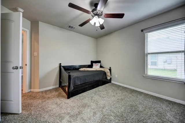 $260,000 | 808 Mockingbird Street, Navasota, TX 77868