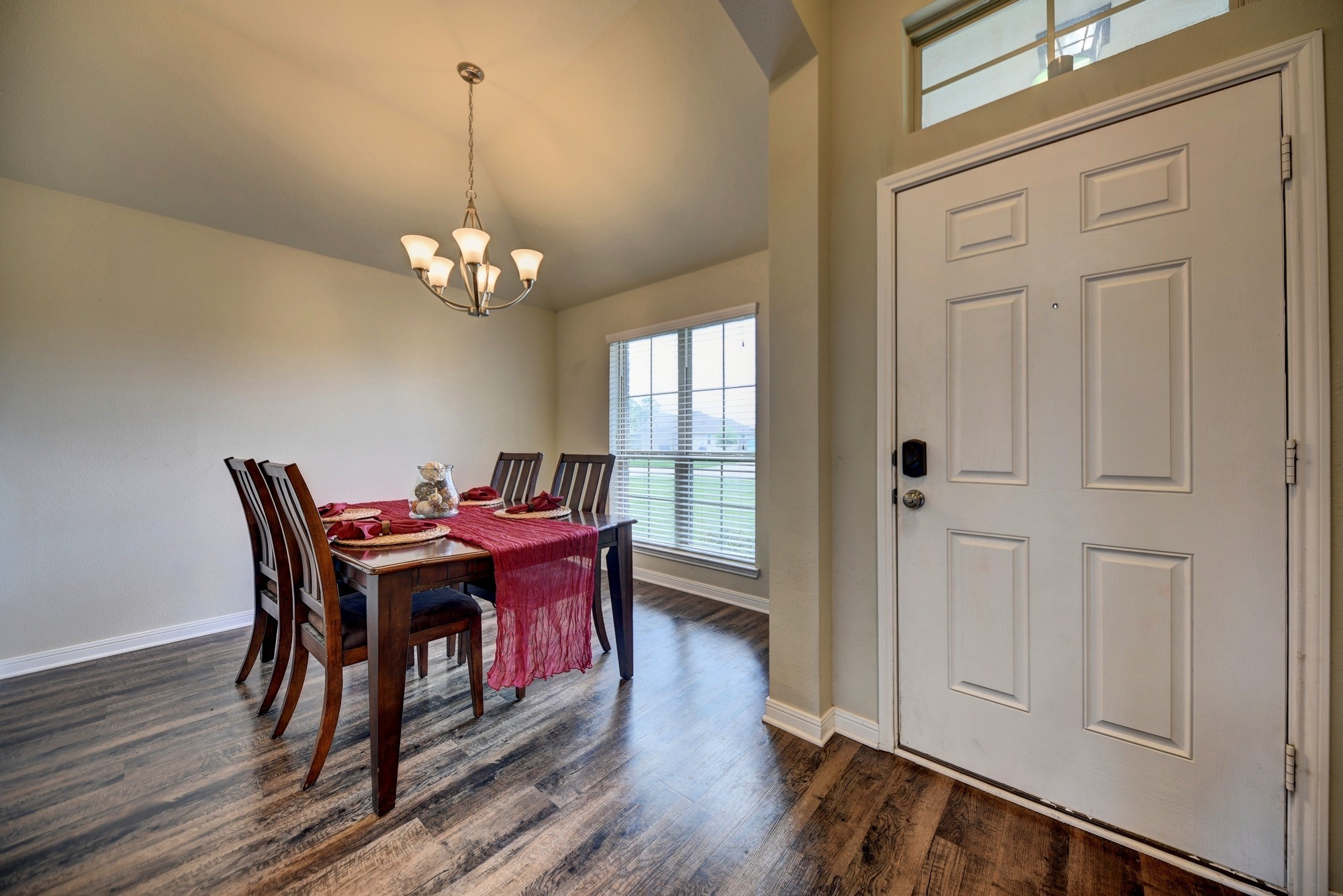 808 Mockingbird Street Navasota, TX 77868 - Photo 3 of 24 Formal Dining