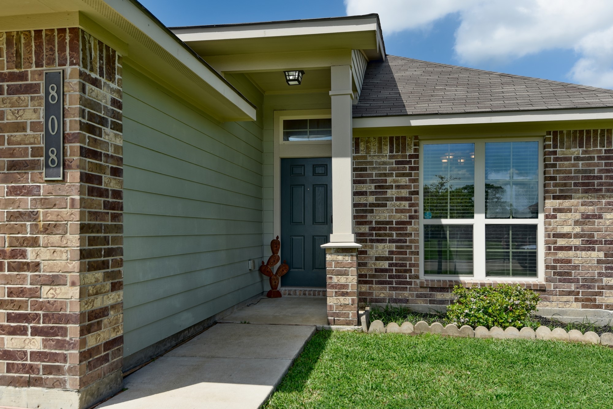 808 Mockingbird Street Navasota, TX 77868 - Photo 5 of 24