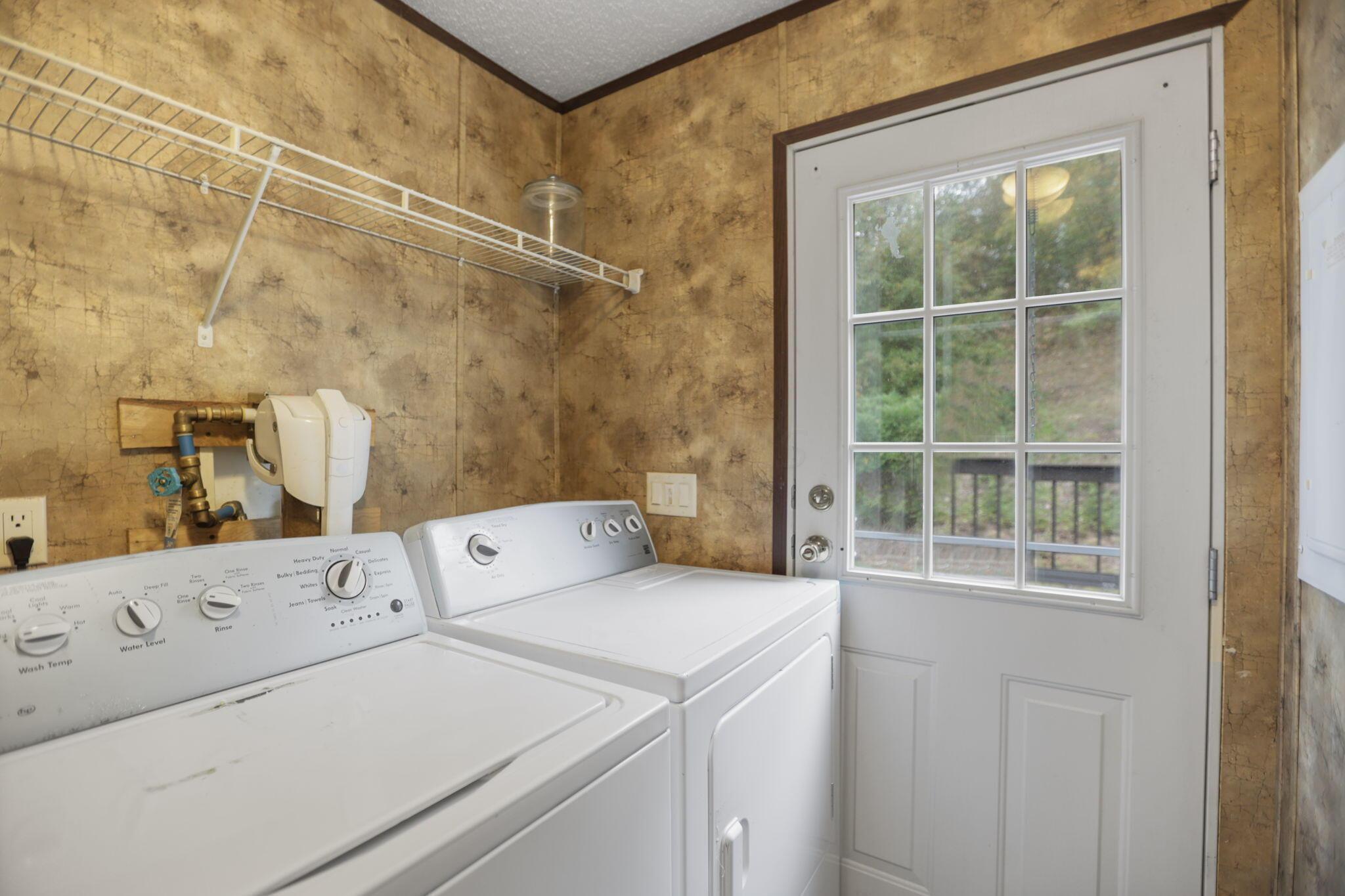 4015 Leffler Road Roseville, OH 43777 - Photo 48 of 93 Utility/Laundry