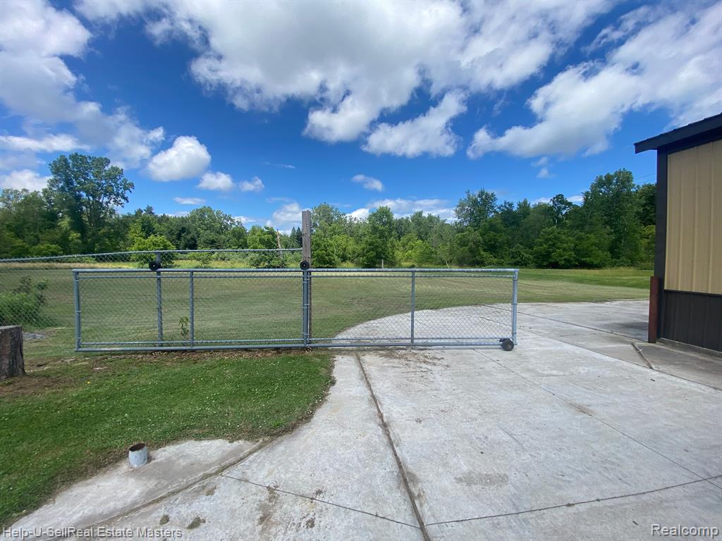 4408 Lapeer Road Port Huron, MI 48060 - Photo 49 of 53