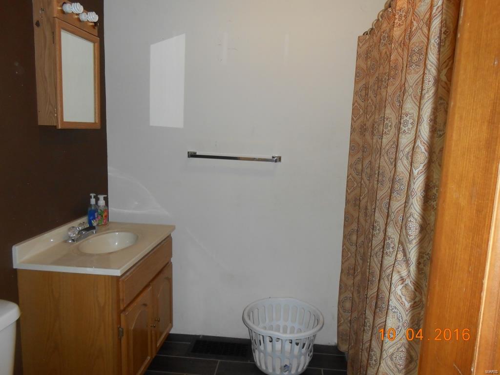 19144 East 18th Road Nokomis, IL 62075 - Photo 11 of 11