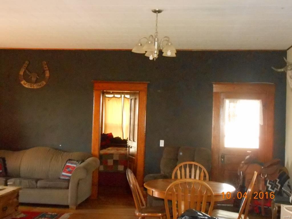 19144 East 18th Road Nokomis, IL 62075 - Photo 6 of 11