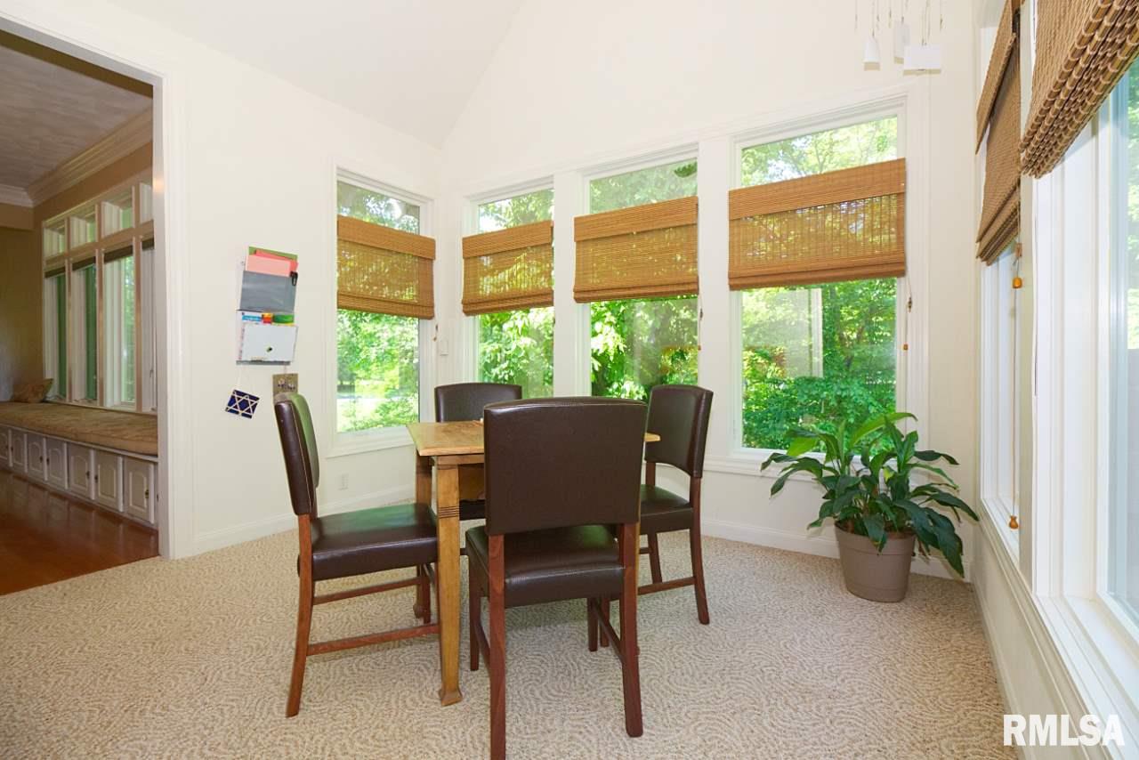 12705 Georgetowne Road Dunlap, IL 61525 - Photo 12 of 36 Gallery Image 12