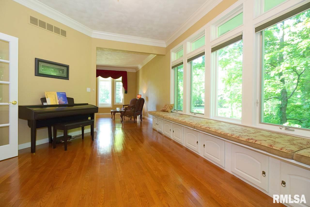 12705 Georgetowne Road Dunlap, IL 61525 - Photo 10 of 36 Gallery Image 10
