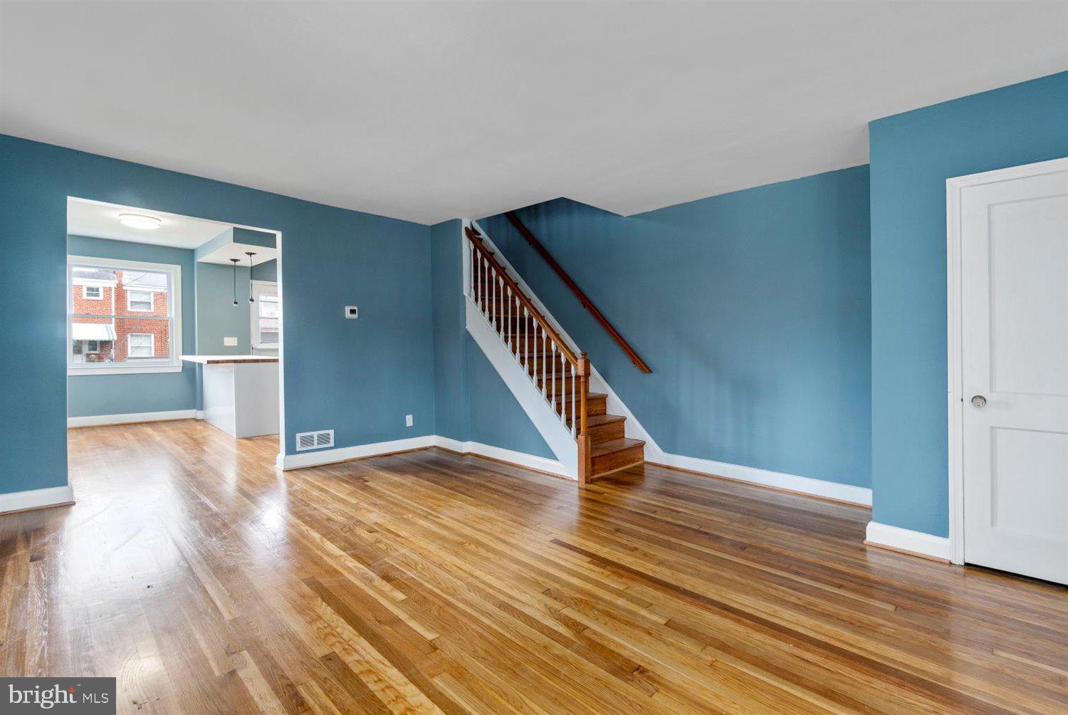 185 Bennett Road Baltimore, MD 21221 - Photo 3 of 24