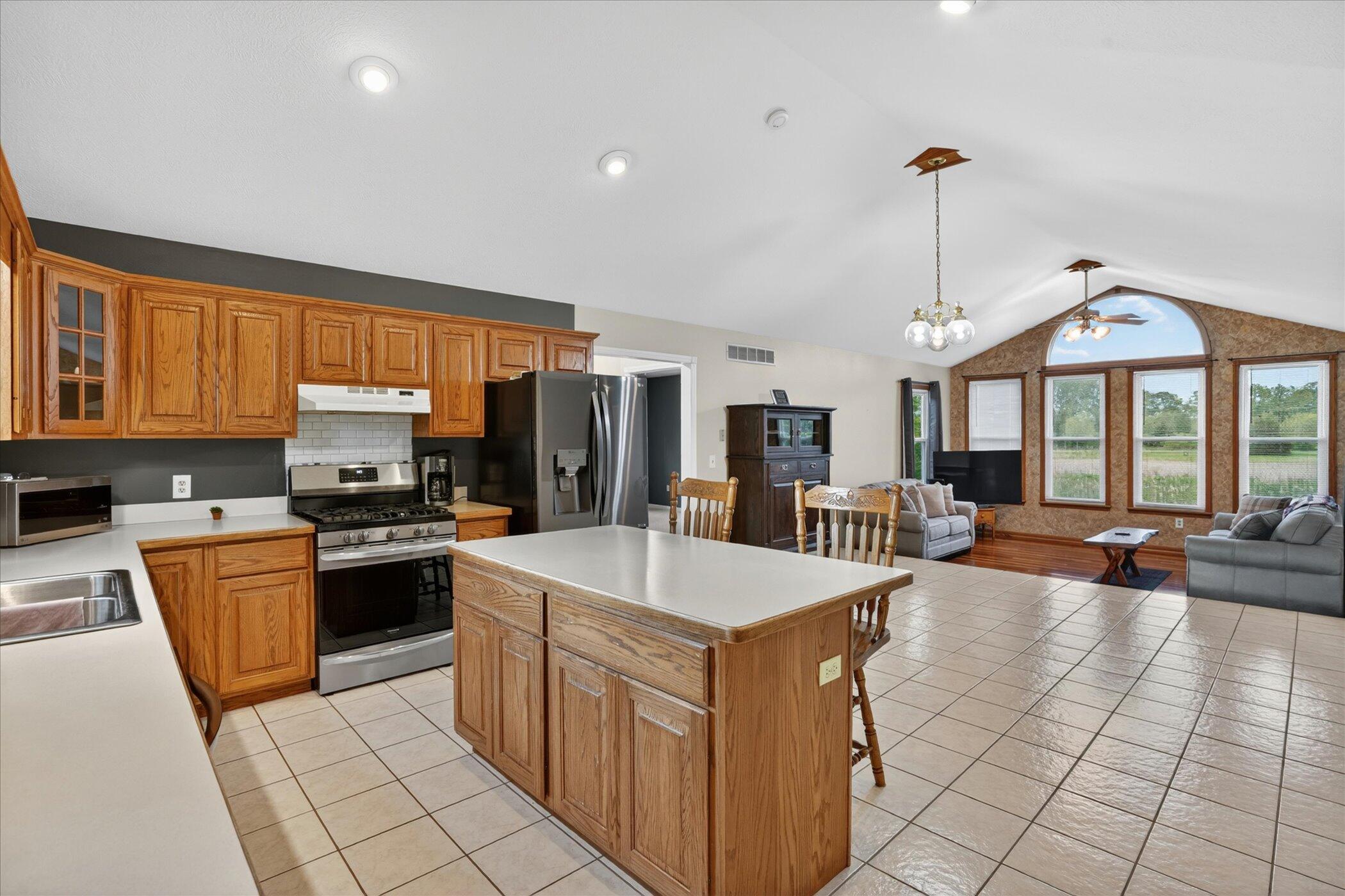 5569 South Corey Road Perry, MI 48872 - Photo 10 of 61 13-5569-S-Corey-Rd-Perry-MI-48872-Window