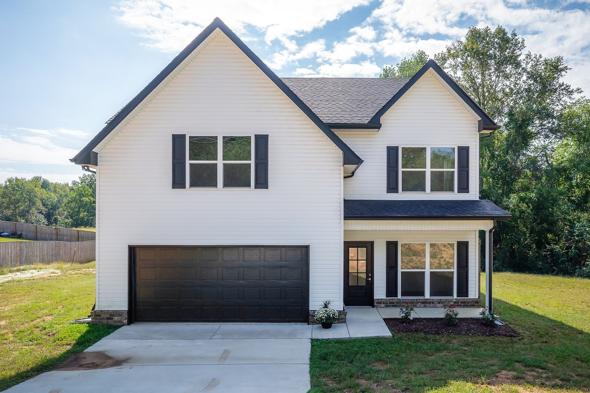 431 Old Morrison Road McMinnville, TN 37110 - Photo 3 of 45 a front view of a house with a yard