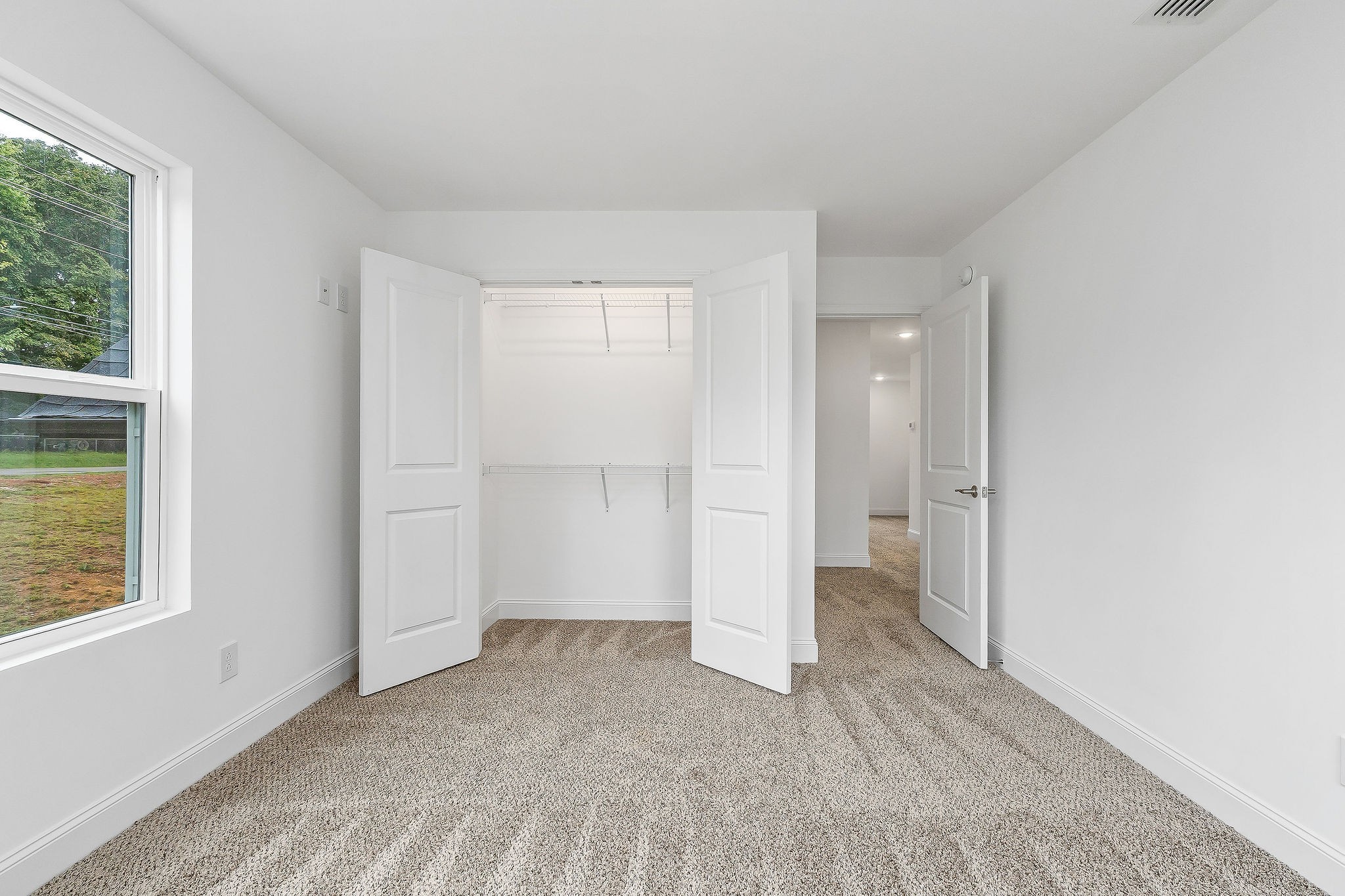 431 Old Morrison Road McMinnville, TN 37110 - Photo 37 of 45 a view of an empty room and window