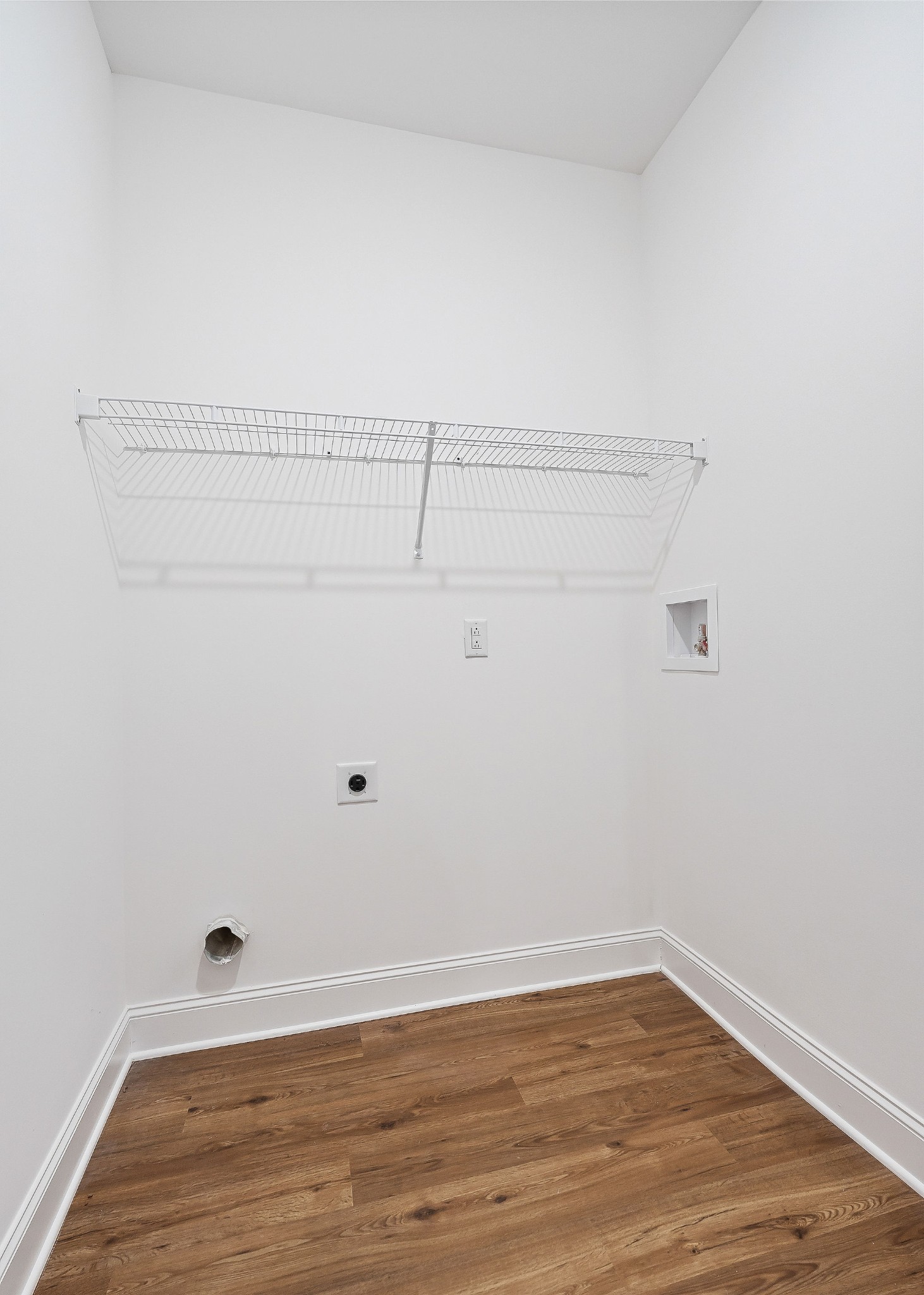 431 Old Morrison Road McMinnville, TN 37110 - Photo 39 of 45 a view of a room with wooden floor