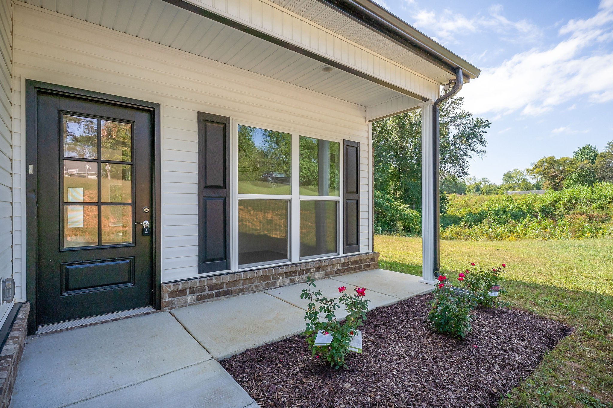 431 Old Morrison Road McMinnville, TN 37110 - Photo 5 of 45 a view of a house with backyard and garden