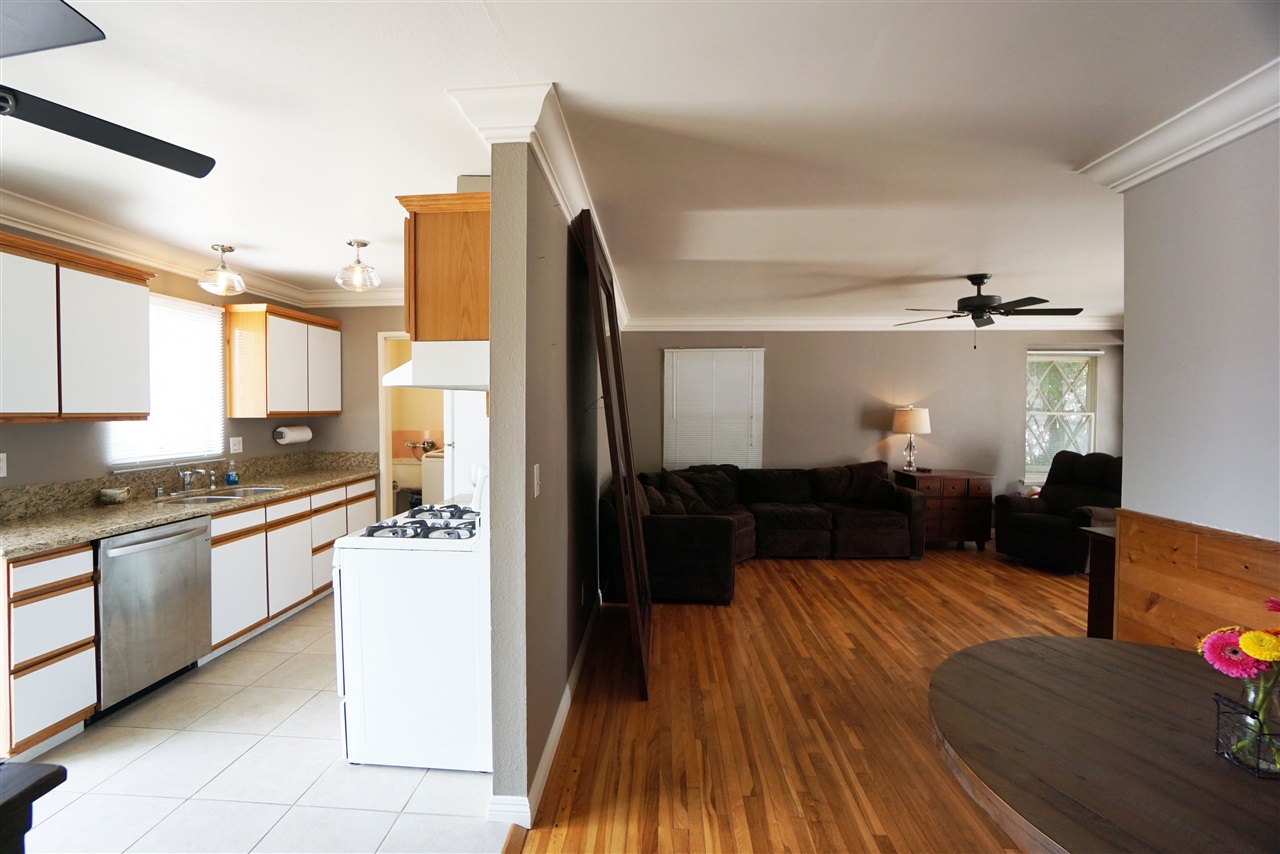 868 Ellen Lane El Cajon, CA 92019 - Photo 11 of 25