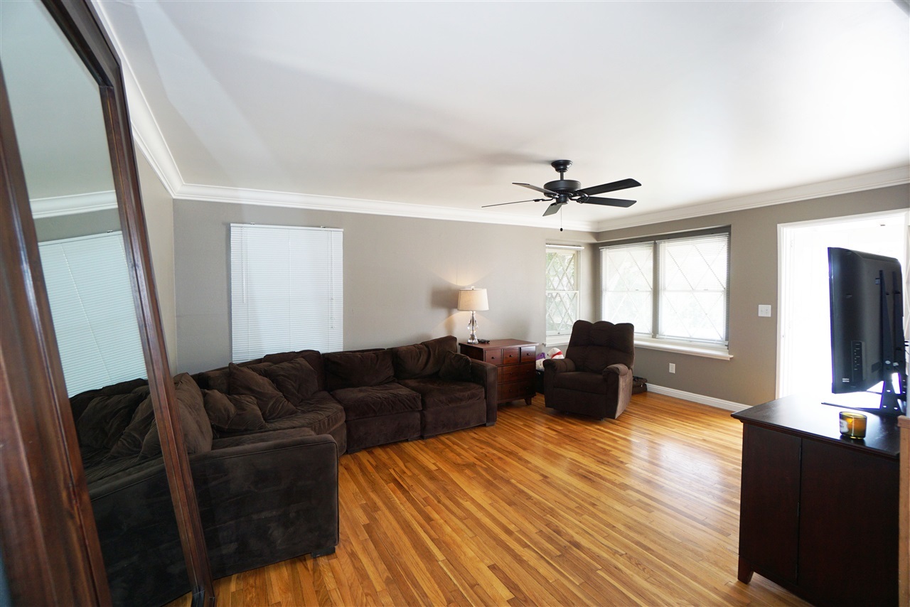 868 Ellen Lane El Cajon, CA 92019 - Photo 4 of 25