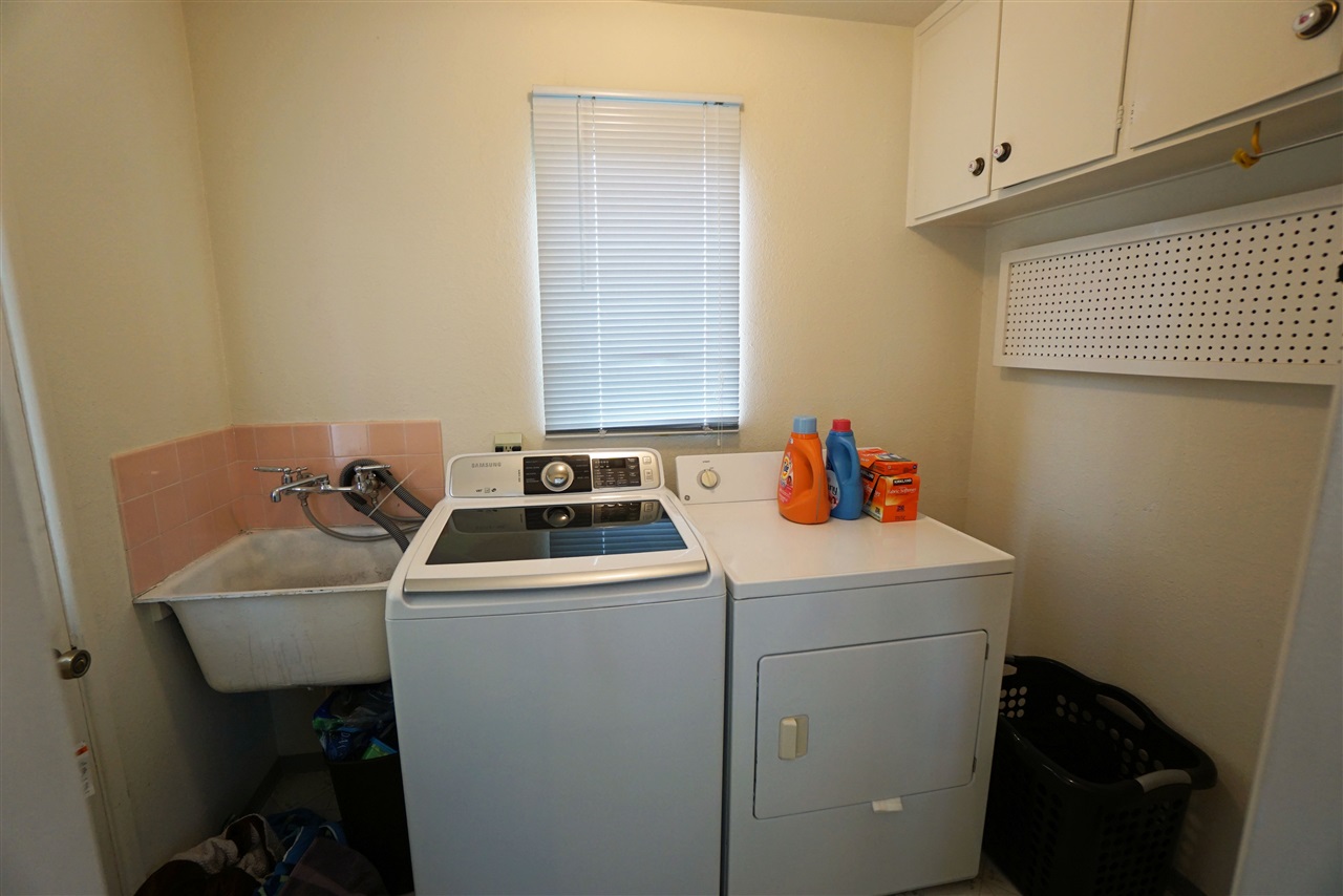 868 Ellen Lane El Cajon, CA 92019 - Photo 10 of 25