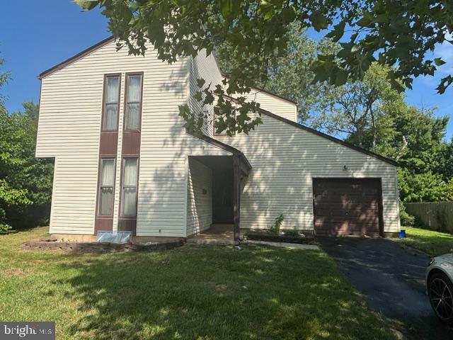 19 Pennington Road East Windsor, NJ 08520 - Photo 1 of 33 1409 sq. ft plus 333 in finished basement 1742.