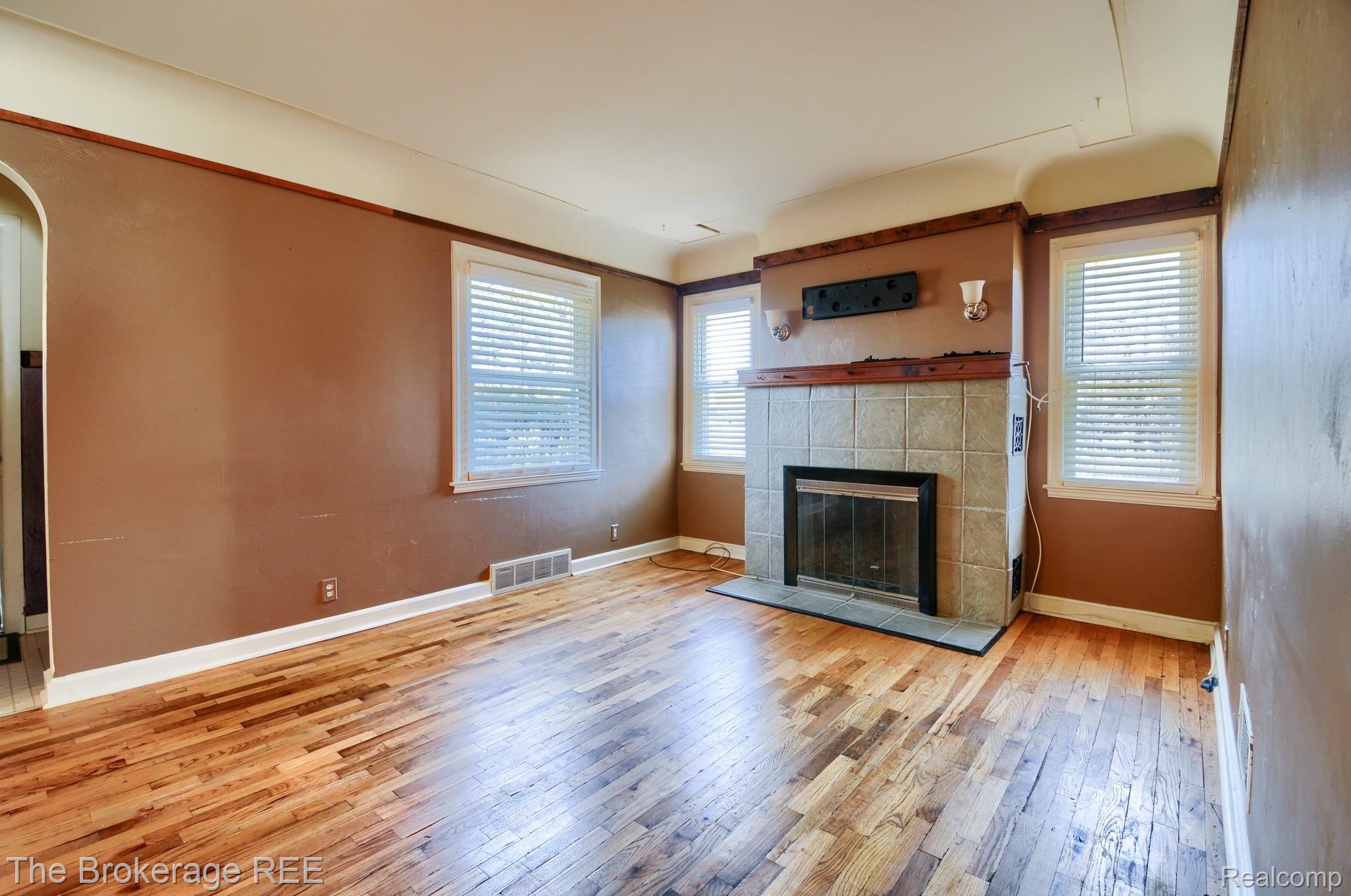 10123 Corunna Road Swartz Creek, MI 48473 - Photo 9 of 30 DSC_0731-HDR(5).jpg